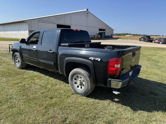 Image of Chevrolet 1500 equipment image 2