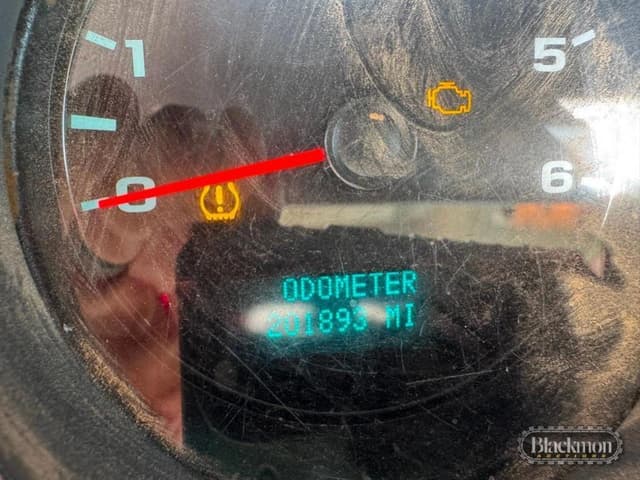 Image of Chevrolet 1500 equipment image 1