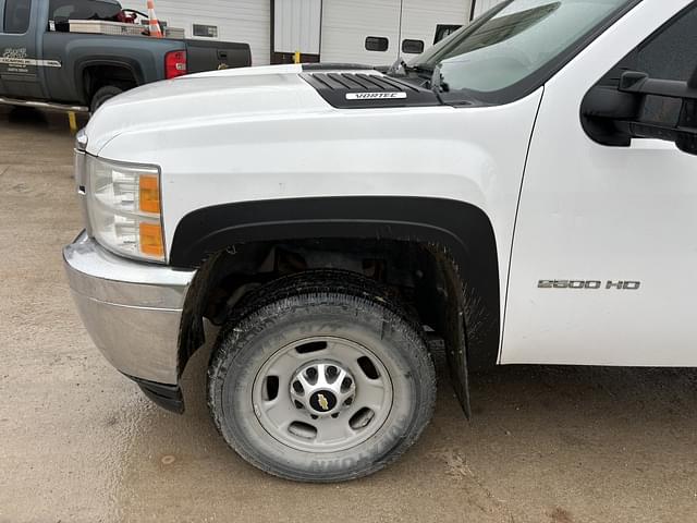 Image of Chevrolet 2500HD equipment image 1