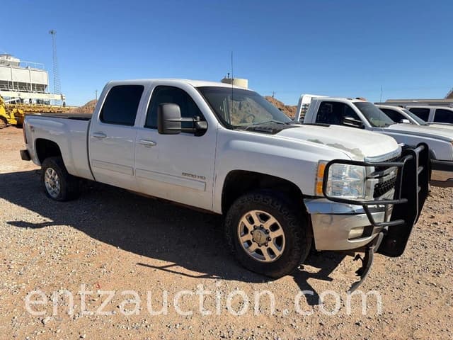 Image of Chevrolet 2500HD equipment image 2