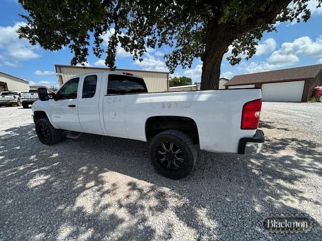 Image of Chevrolet 2500HD equipment image 4