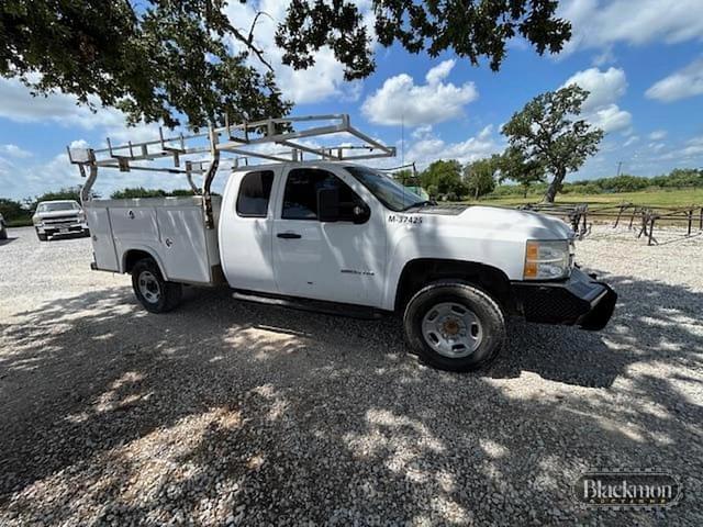 Image of Chevrolet 2500HD equipment image 1