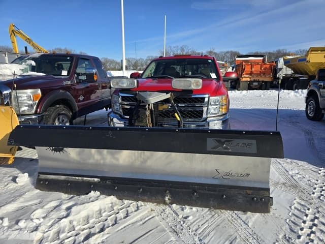 Image of Chevrolet 2500 equipment image 1