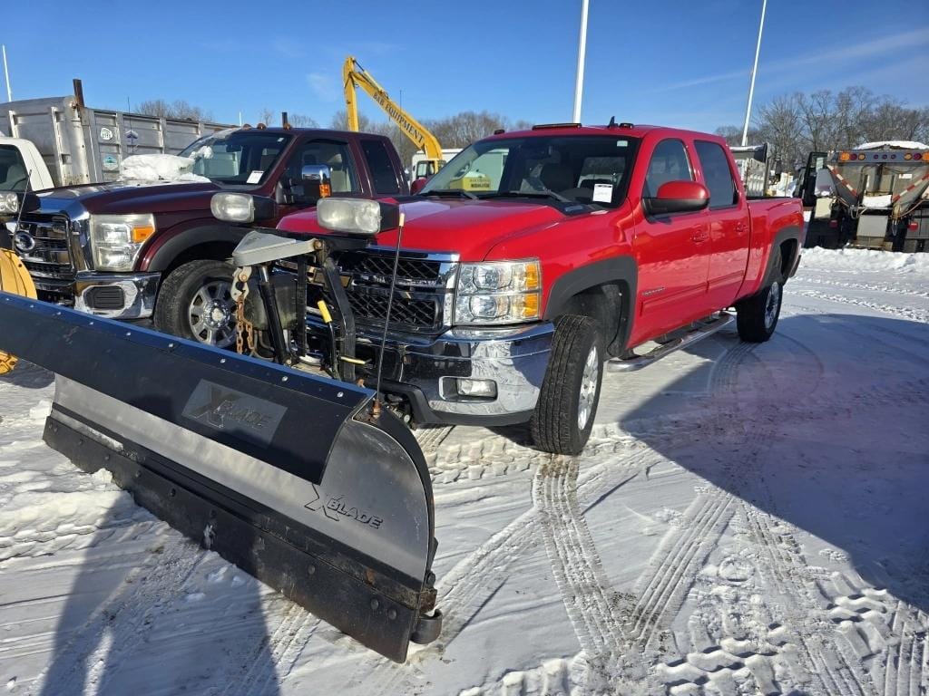 2012 Chevrolet 2500 Equipment Image0