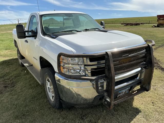 Image of Chevrolet 2500 equipment image 2