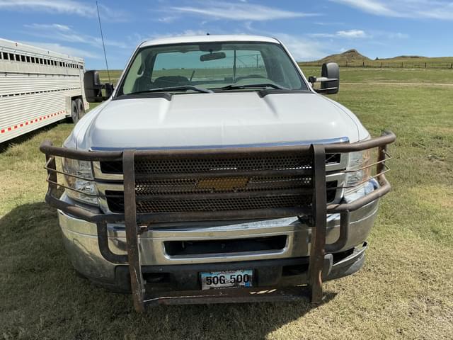 Image of Chevrolet 2500 equipment image 1