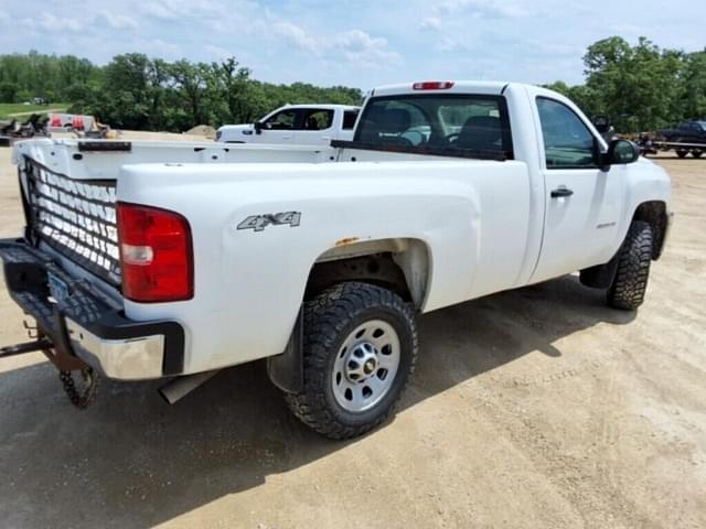 Image of Chevrolet 2500HD equipment image 4