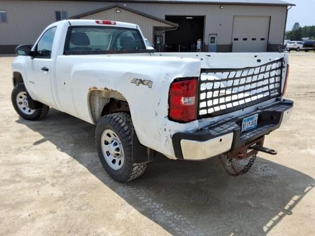 Image of Chevrolet 2500HD equipment image 2
