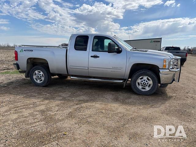 Image of Chevrolet 2500HD equipment image 2