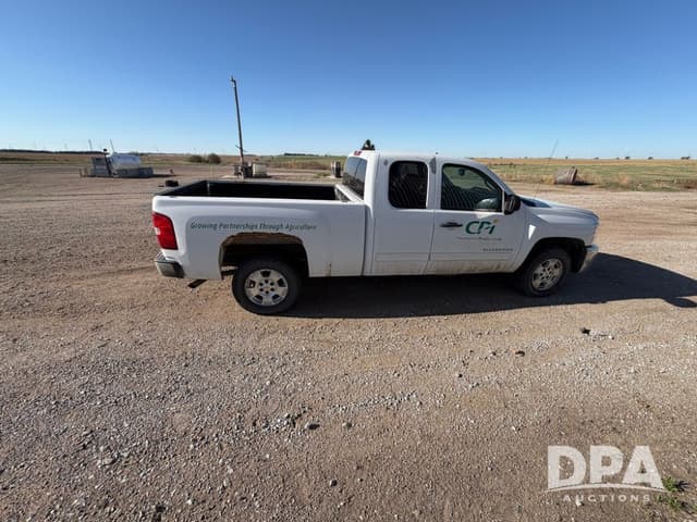 Image of Chevrolet 1500 equipment image 3