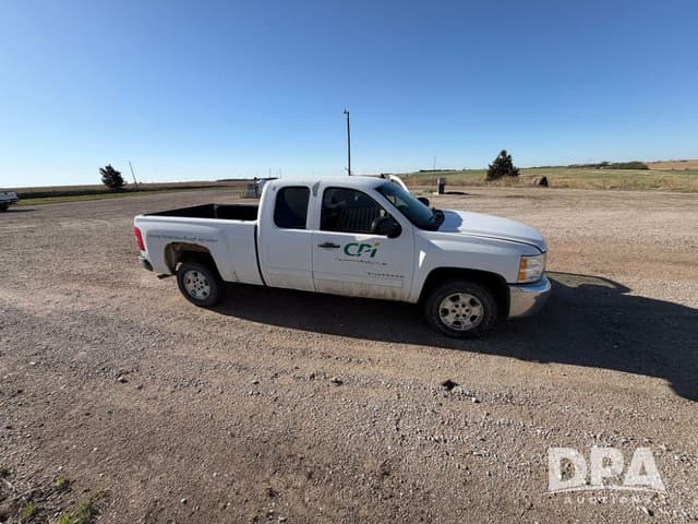 Image of Chevrolet 1500 equipment image 1