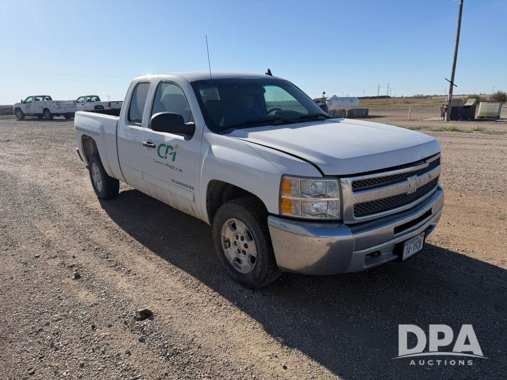 2012 Chevrolet 1500 Equipment Image0