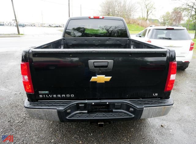 Image of Chevrolet 1500 equipment image 3
