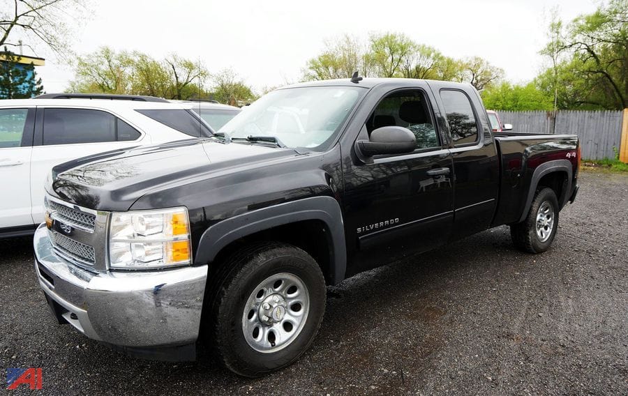 2012 Chevrolet 1500 Equipment Image0