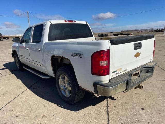 Image of Chevrolet 1500 equipment image 3