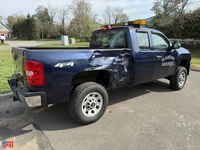 Image of Chevrolet 2500HD equipment image 4