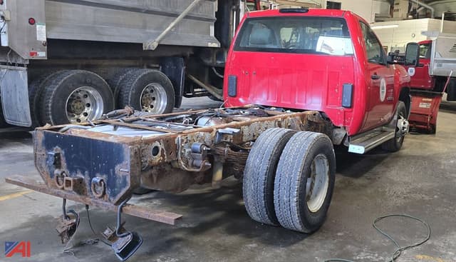 Image of Chevrolet 3500HD equipment image 3