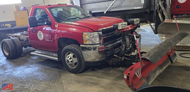 Image of Chevrolet 3500HD equipment image 4