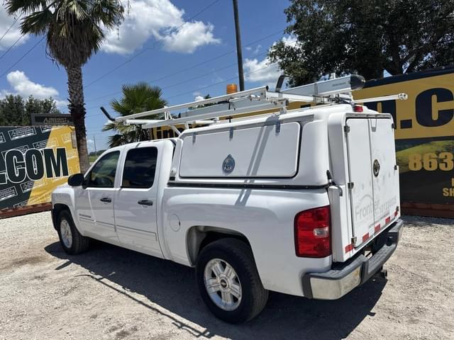 Image of Chevrolet Silverado equipment image 1