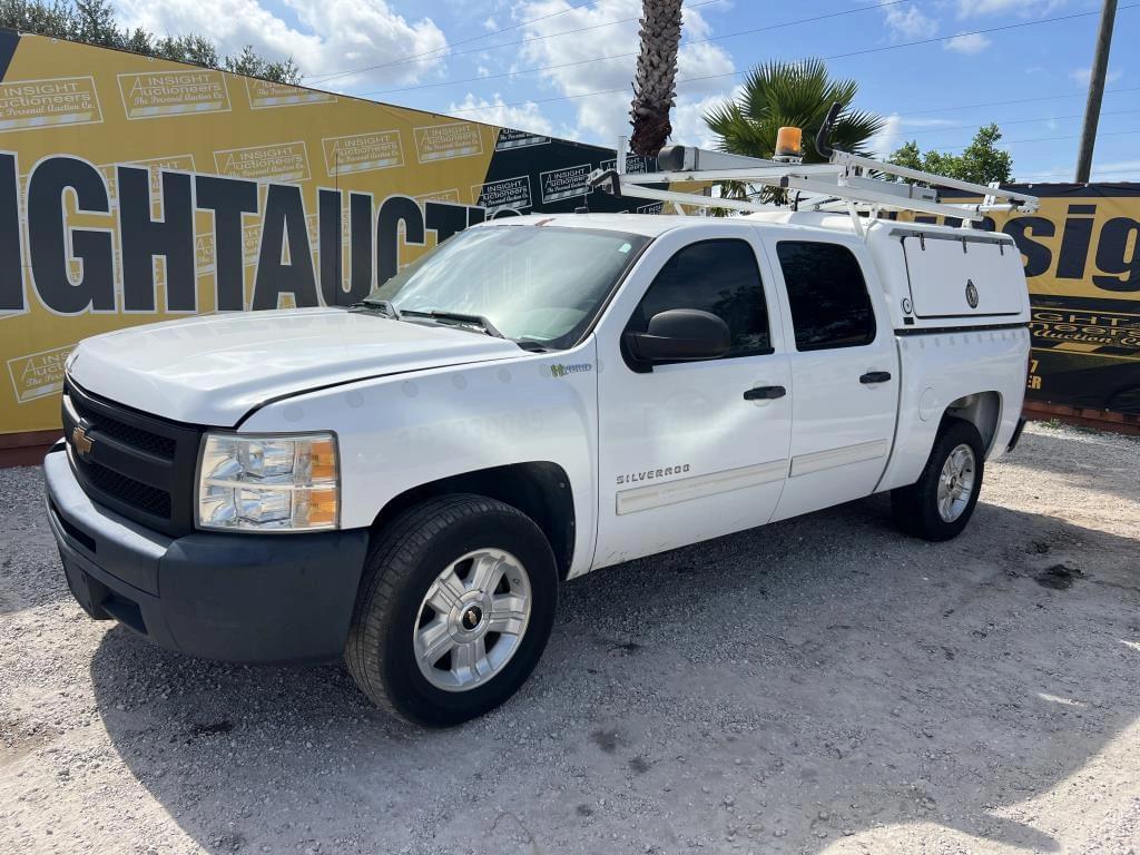 Image of Chevrolet Silverado Primary image