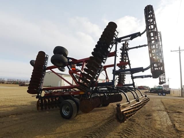 Image of Case IH 330 equipment image 3