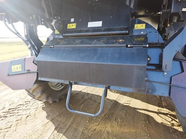 Image of Case IH 7230 equipment image 4