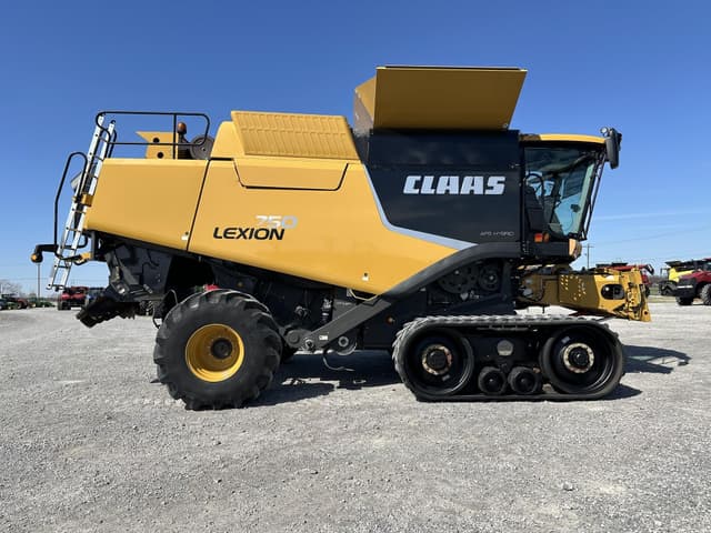 Image of CLAAS LEXION 750TT equipment image 1