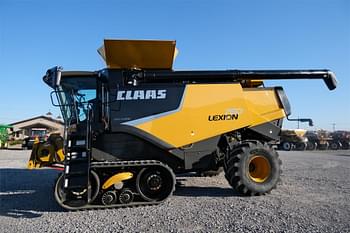 2012 CLAAS LEXION 750TT Equipment Image0