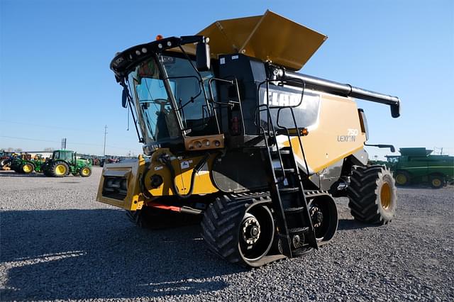 Image of CLAAS LEXION 750TT equipment image 2