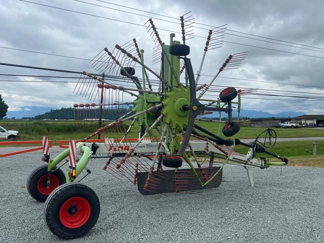Image of CLAAS Liner 2900 equipment image 1