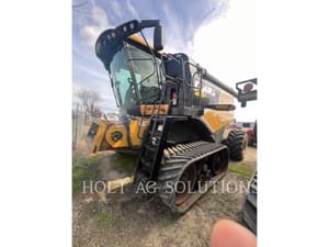 2012 CLAAS LEXION 760TT Image