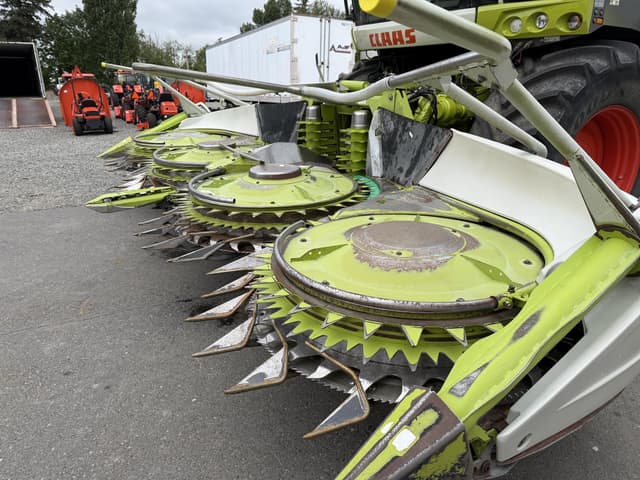 Image of CLAAS Orbis 600 equipment image 3