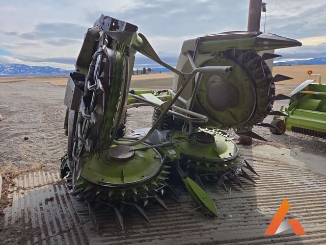 Image of CLAAS Orbis 658 equipment image 2