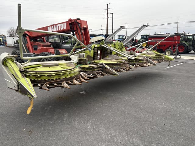 Image of CLAAS Orbis 750 equipment image 2