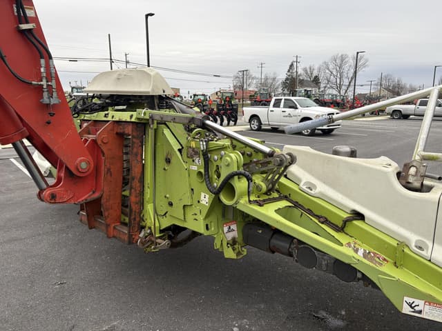 Image of CLAAS Orbis 750 equipment image 4
