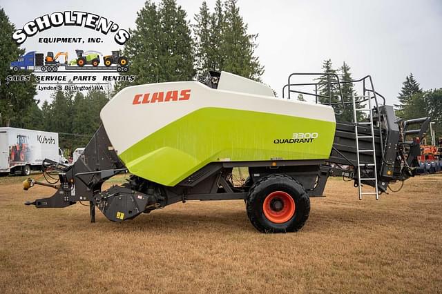 Image of CLAAS Quadrant 3300 equipment image 4