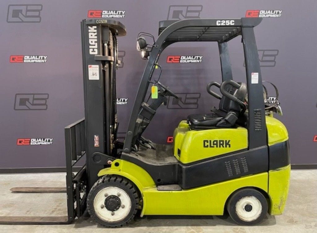 2012 Clark C25CL Equipment Image0