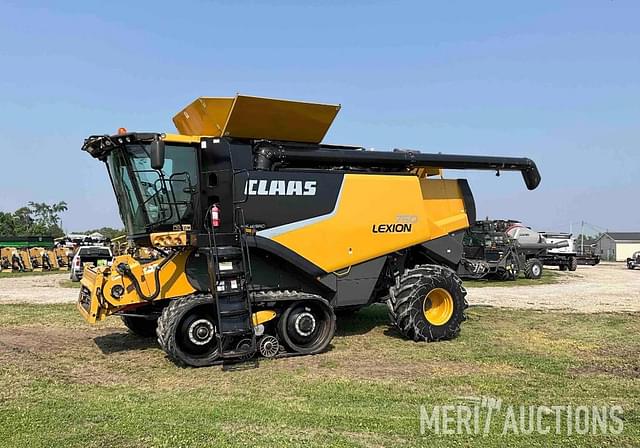 Image of CLAAS LEXION 750 equipment image 1