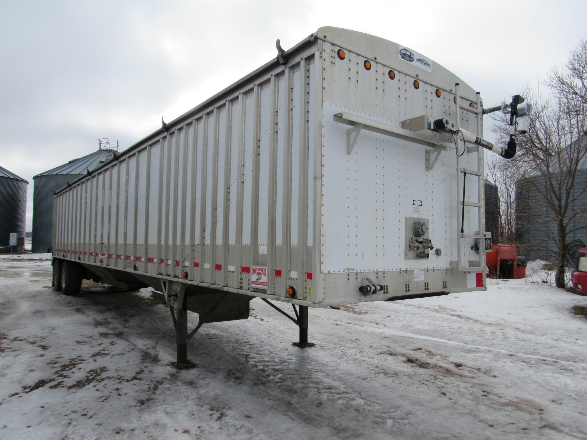 Main image Cornhusker 800