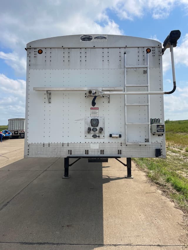 Image of Cornhusker 800 equipment image 1