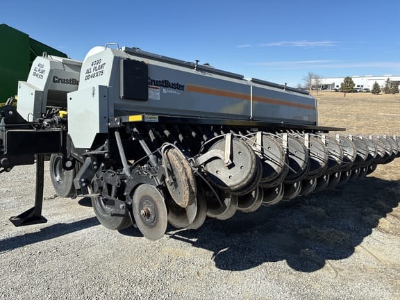 2012 CrustBuster 4030 Equipment Image0