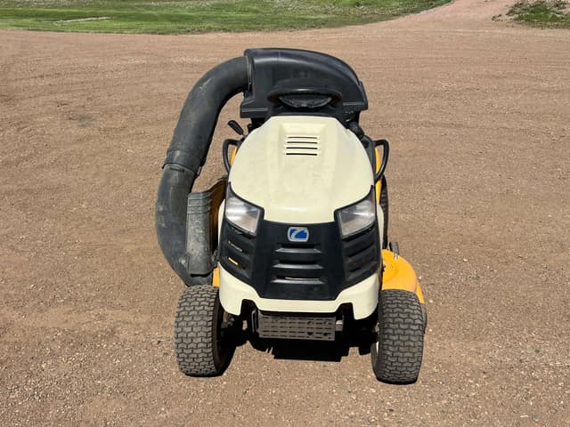 Image of Cub Cadet LTX1040 equipment image 1