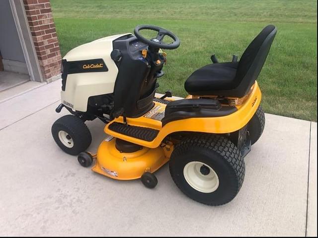 Image of Cub Cadet LTX1042KW equipment image 3