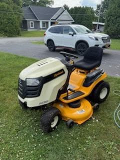 Main image Cub Cadet LTX1045