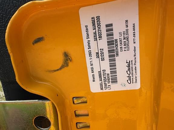 Image of Cub Cadet LTX1046KW equipment image 4