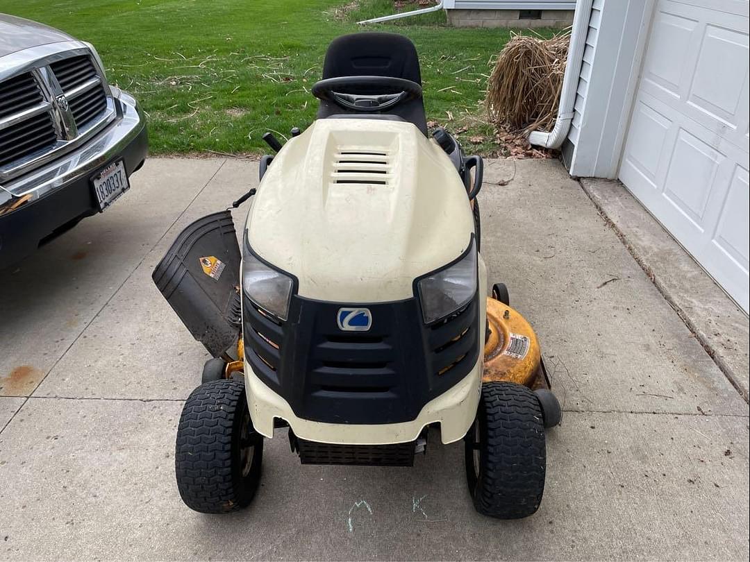 Image of Cub Cadet LTX1046 Primary image