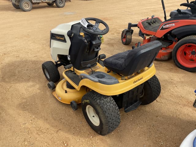 Image of Cub Cadet LTX1040 equipment image 2