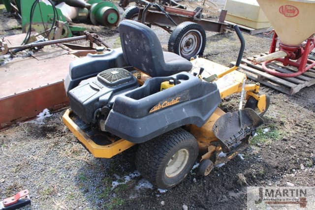 Image of Cub Cadet R2T equipment image 2