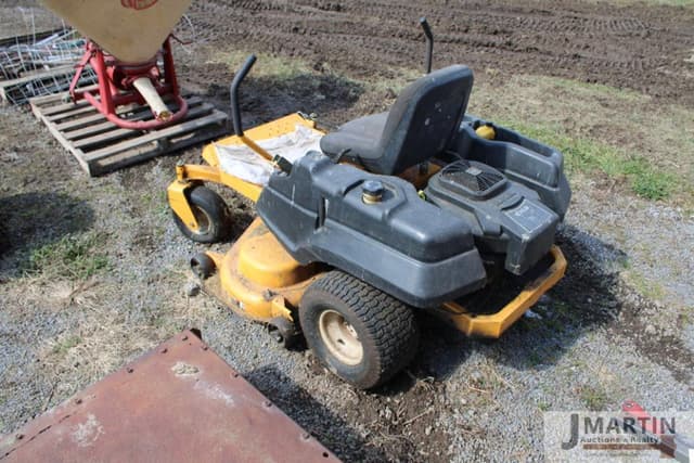 Image of Cub Cadet R2T equipment image 3
