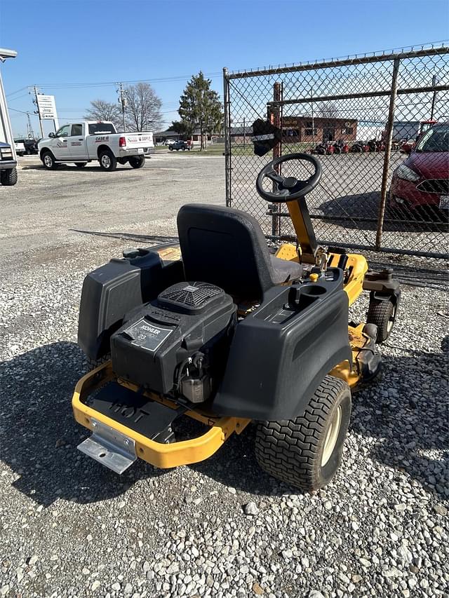 Image of Cub Cadet RZT-S equipment image 4